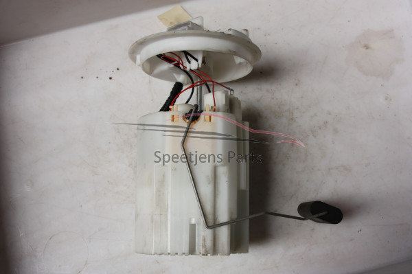 Corsa E Fuel pump 13436579-